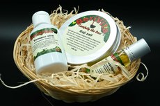 Cadeau Set Huidverzorging Rijpere Huid - Cactusvijgolie 10ml Roller, Tamanu Olie 50ml, Goji Zalf 100ml met Mandje Cadeau Set Huidverzorging Rijpere Huid - Cactusvijgolie 10ml Roller, Tamanu Olie 50ml, Goji Zalf 100ml met Mandje