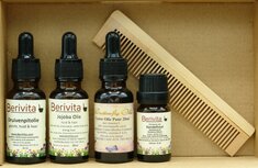Baard & Snor Verzorgingspakket - 100% Natuurlijk - Castorolie 20ml, Jojoba Olie 20ml, Druivenpitolie 20ml, Sandelhoutolie 10ml, Bamboe Kam Baard & Snor Verzorgingspakket - 100% Natuurlijk - Castorolie 20ml, Jojoba Olie 20ml, Druivenpitolie 20ml, Sandelhoutolie 10ml, Bamboe Kam